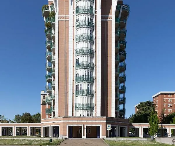 בית הארחה Fair Tower בולוניה