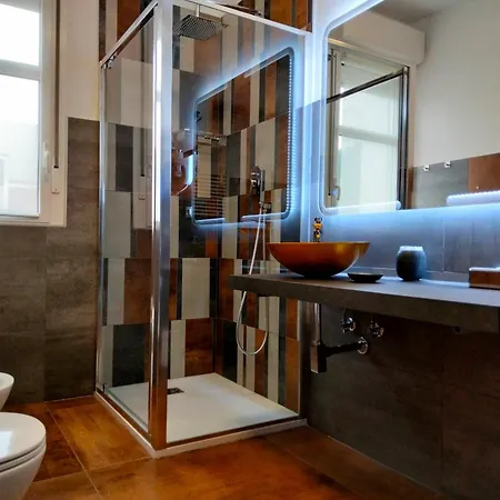 Bed End Breakfast Mary's Tower Πανσιόν Μπολόνια