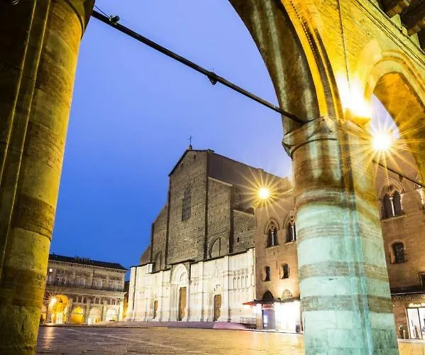 Gasthuis Fair Tower Bologna